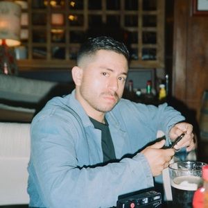 Meet your Posher, Cesar